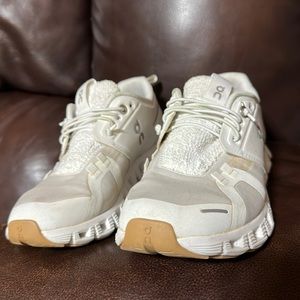 Women’s On Running shoes